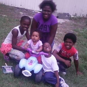 Meet your Posher, Latasha